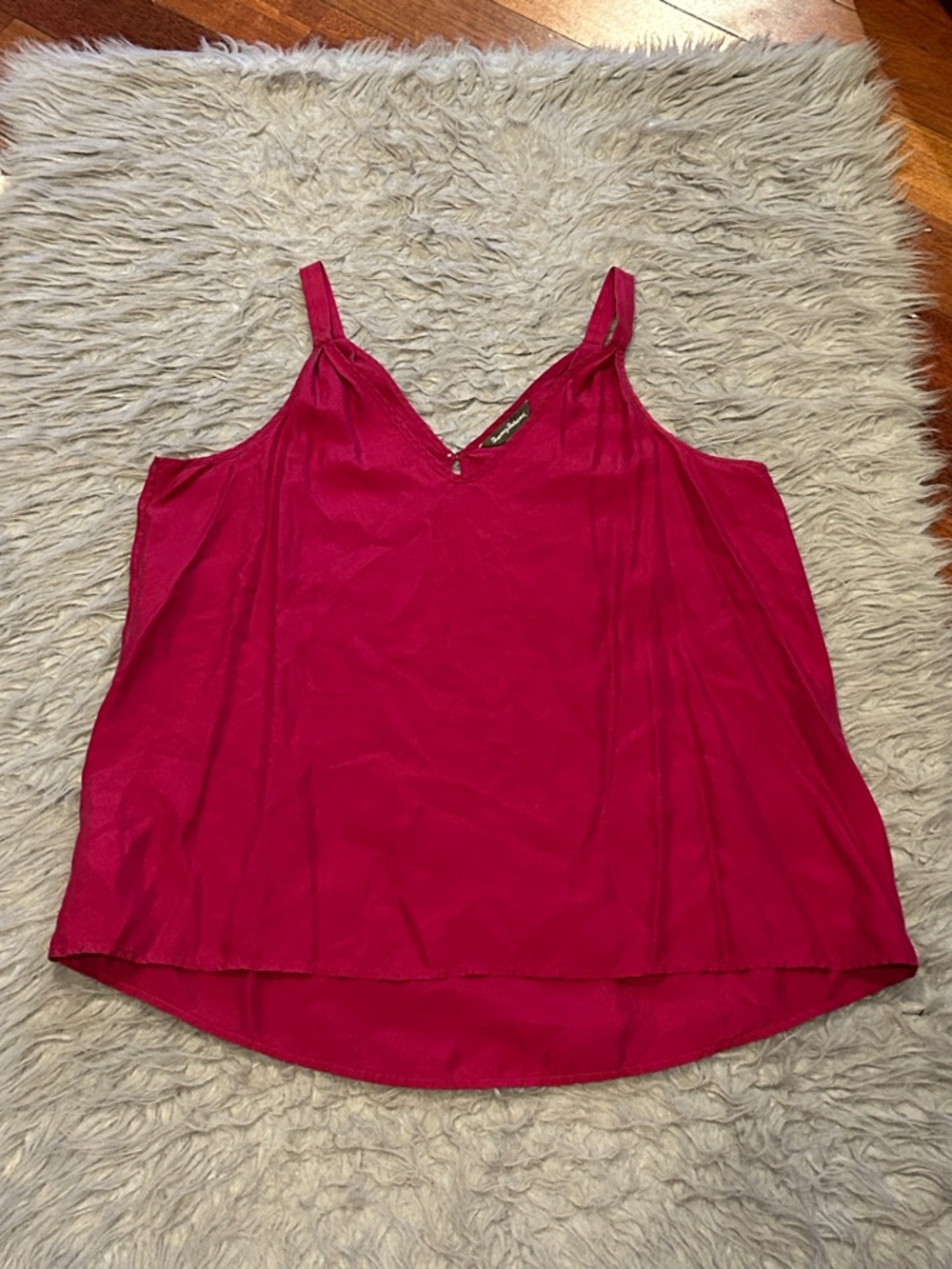 Tommy Bahama Dark Pink V-Neck Silk Camisole‎